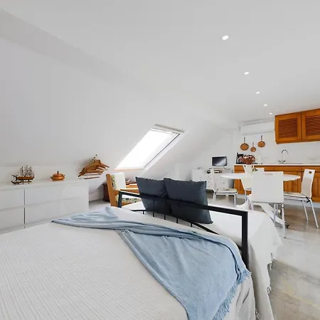 Baldeia - Oceanfront Apartment