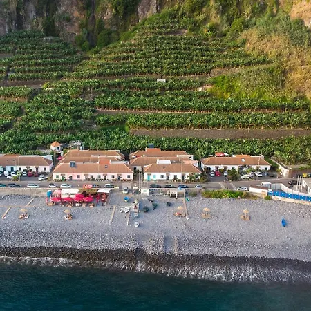 Baldeia - Oceanfront Апартаменты *