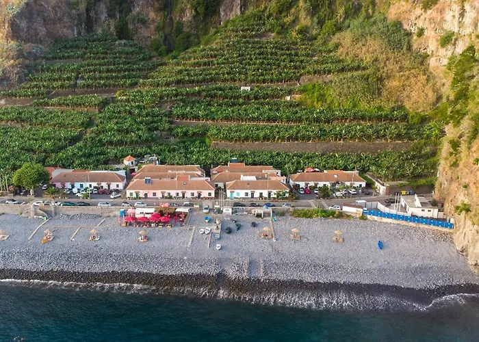 Baldeia - Oceanfront Appartement *